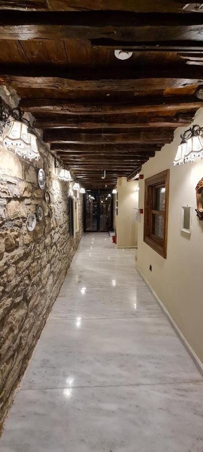 Urla Tas Konak Otel Exterior photo