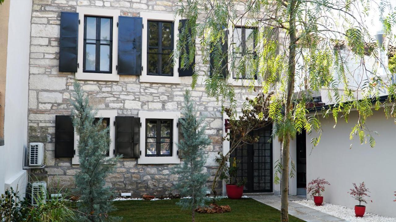 Urla Tas Konak Otel Exterior photo